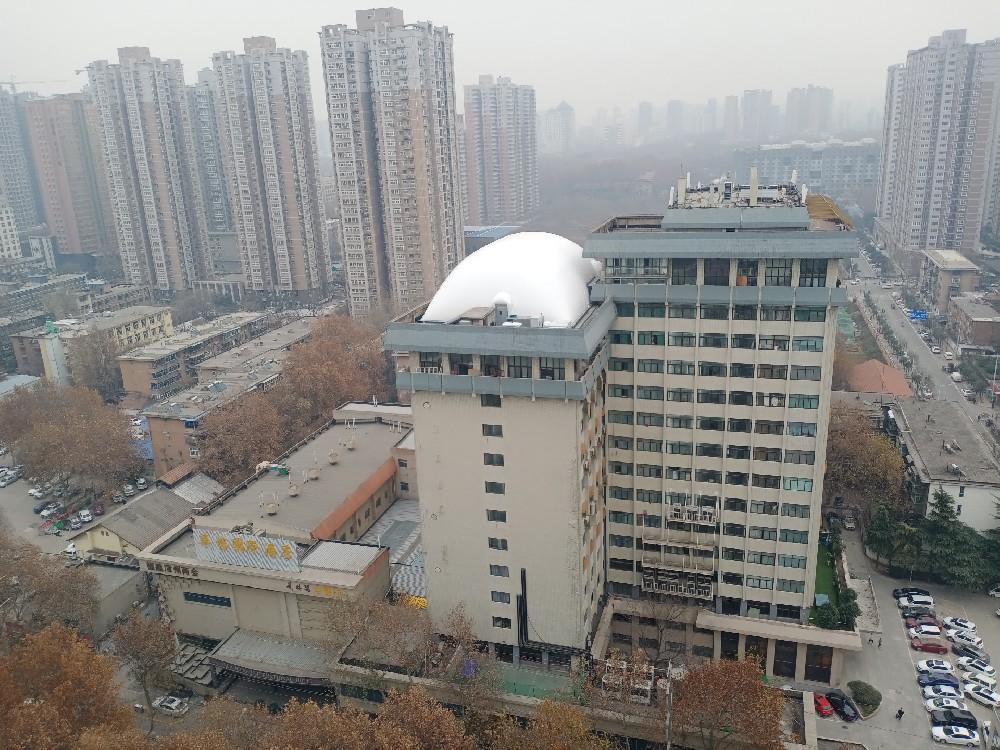 樓頂午夜成人大片體育館是一種新型的體育場館建築，在未來的發展中有著廣闊的前景